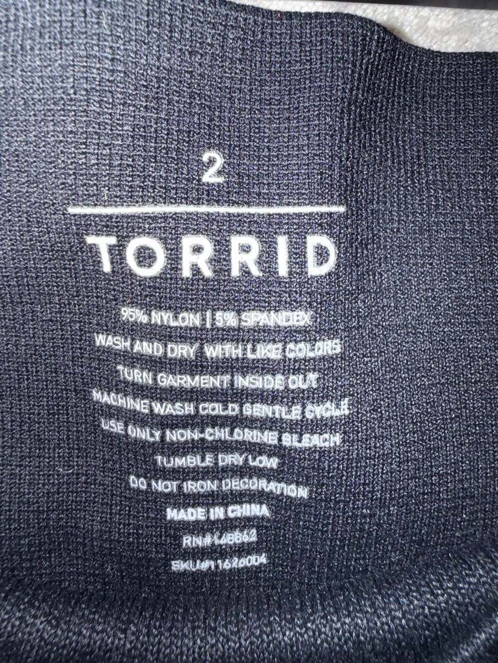 Torrid Black Seamless Leggings Size 2 - Picture 2 of 3